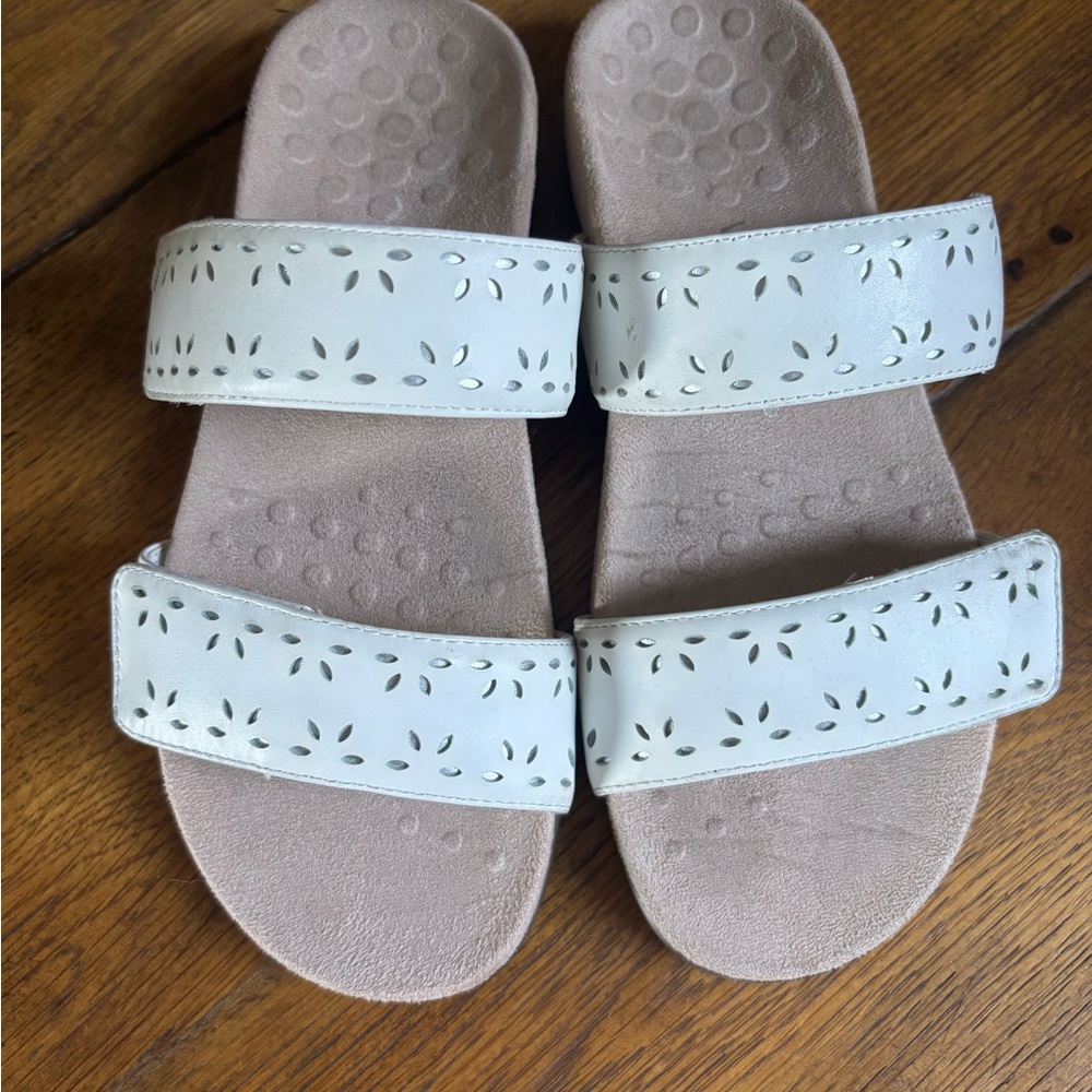 Vionic White Slide Sandals